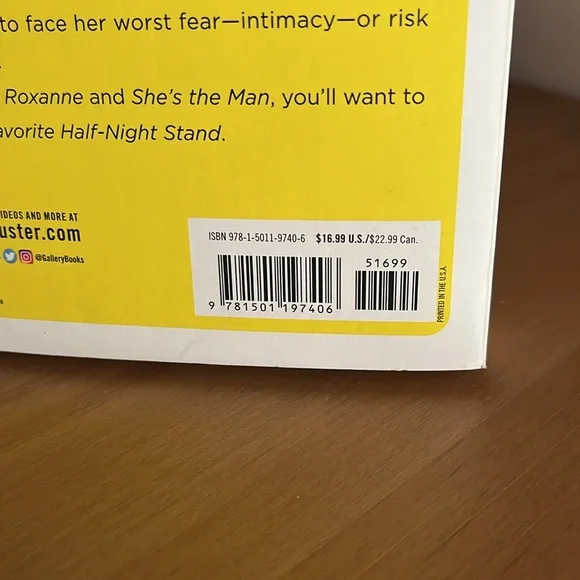 Christina Lauren my favorite half night stand - Picture 3 of 3